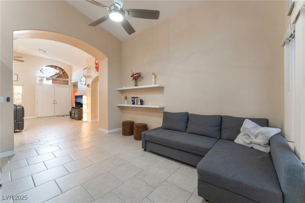 5350 Sharon Marie, Las Vegas, NV 89118