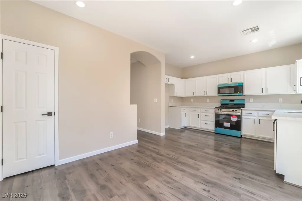6260 Castle Kennedy, Henderson, NV 89011