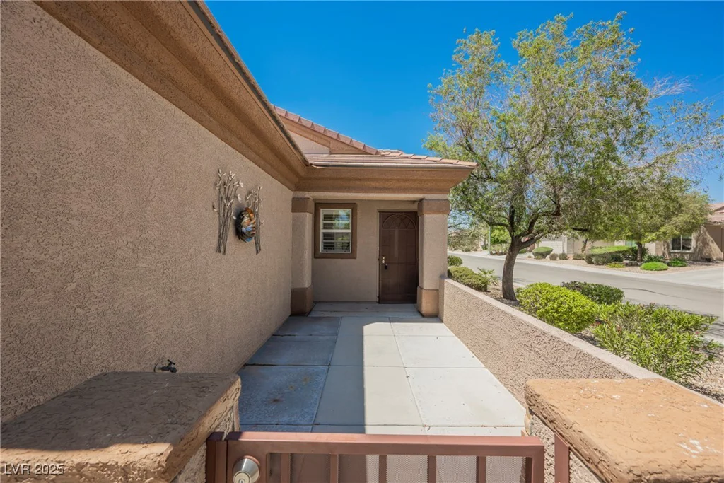 7957 Fantail, North Las Vegas, NV 89084