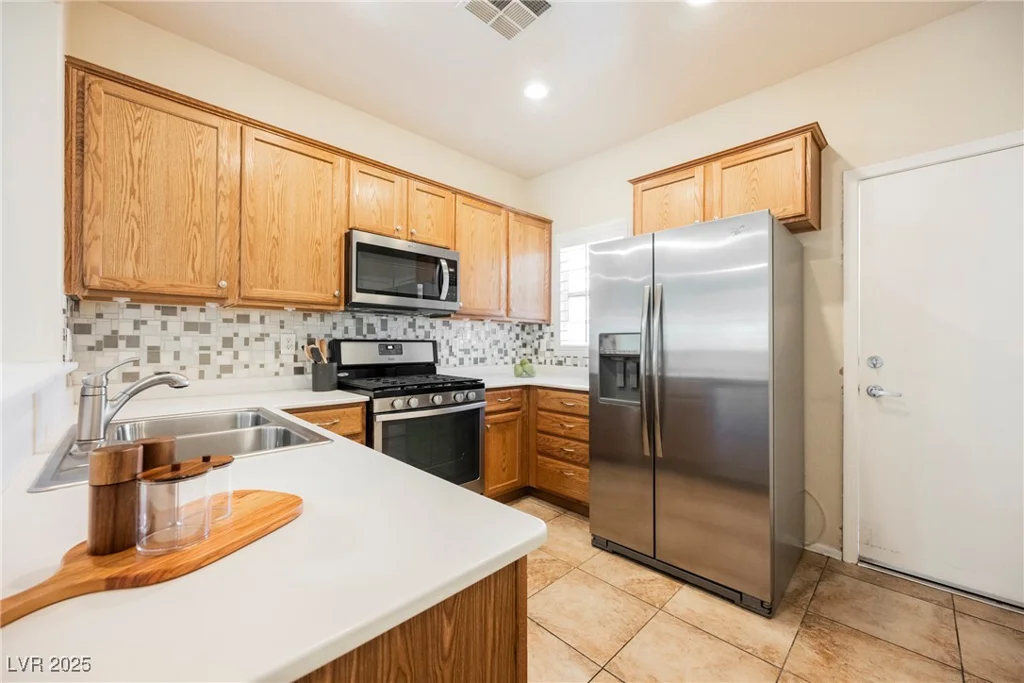 7957 Fantail, North Las Vegas, NV 89084
