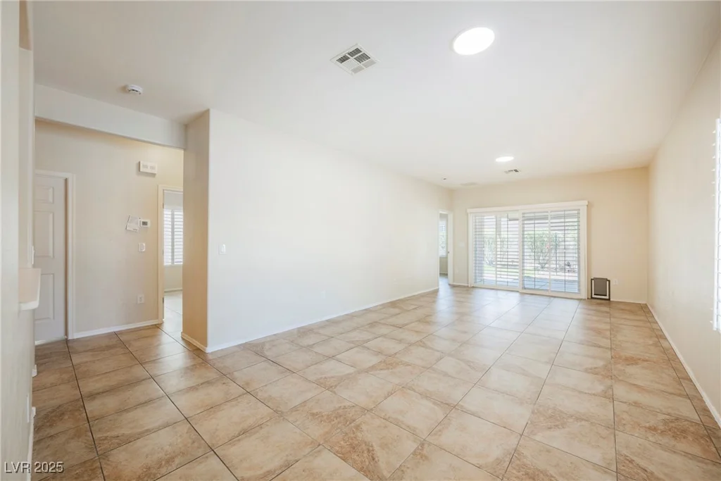 7957 Fantail, North Las Vegas, NV 89084
