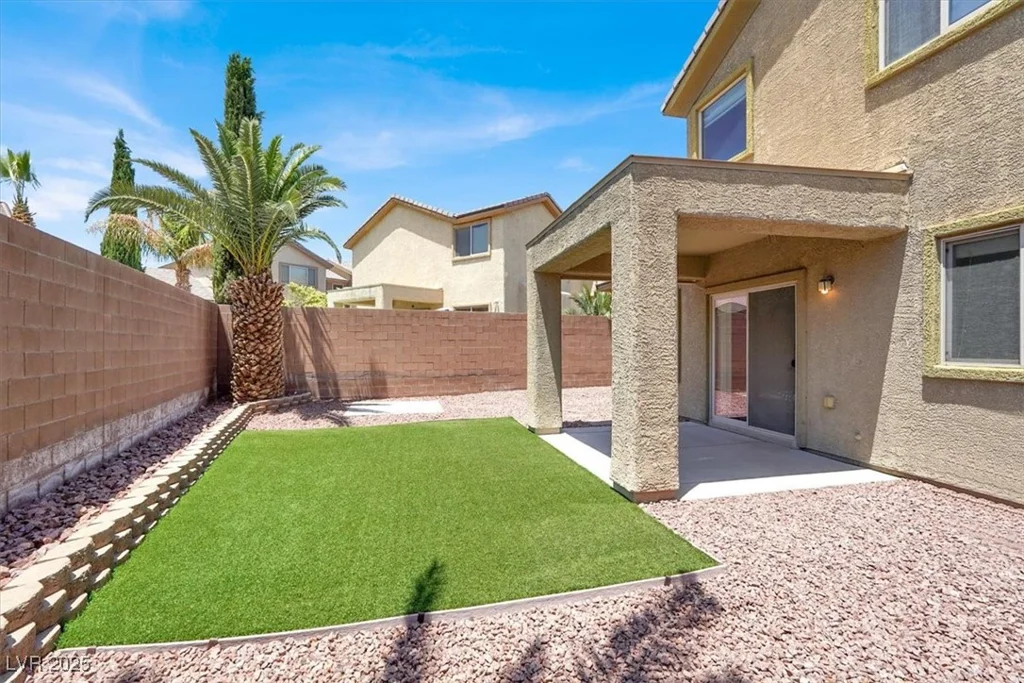 6869 Desert Thrasher, North Las Vegas, NV 89084