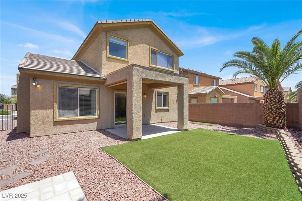 6869 Desert Thrasher, North Las Vegas, NV 89084