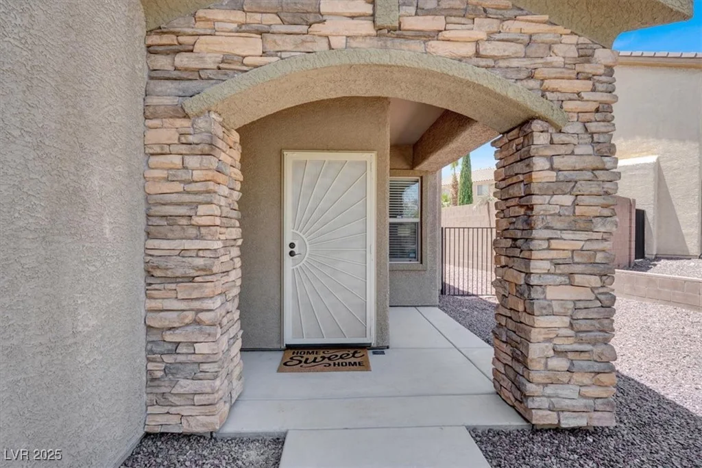 6869 Desert Thrasher, North Las Vegas, NV 89084