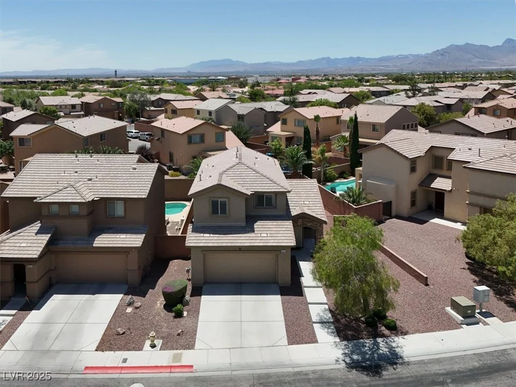 6869 Desert Thrasher, North Las Vegas, NV 89084