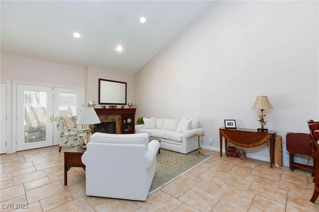 2749 Lodestone, Las Vegas, NV 89117