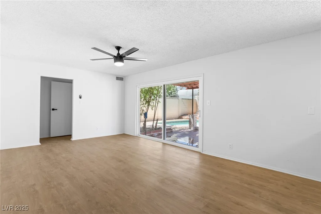 3793 Casa Colorado, Las Vegas, NV 89121