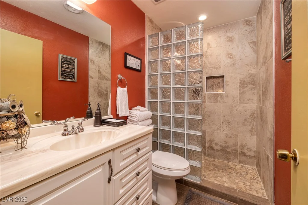 4219 Pinecrest, Las Vegas, NV 89121