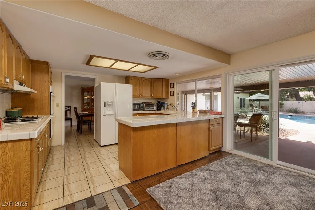 4219 Pinecrest, Las Vegas, NV 89121