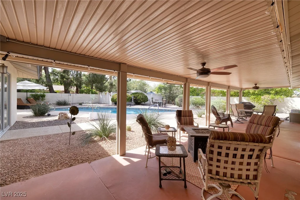 4219 Pinecrest, Las Vegas, NV 89121