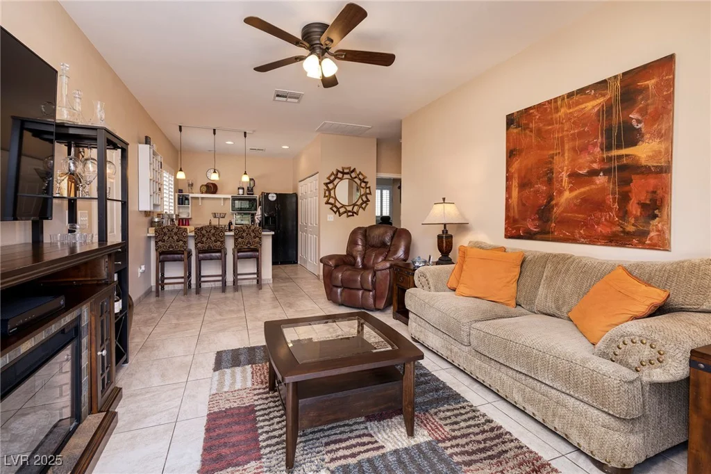 4219 Pinecrest, Las Vegas, NV 89121