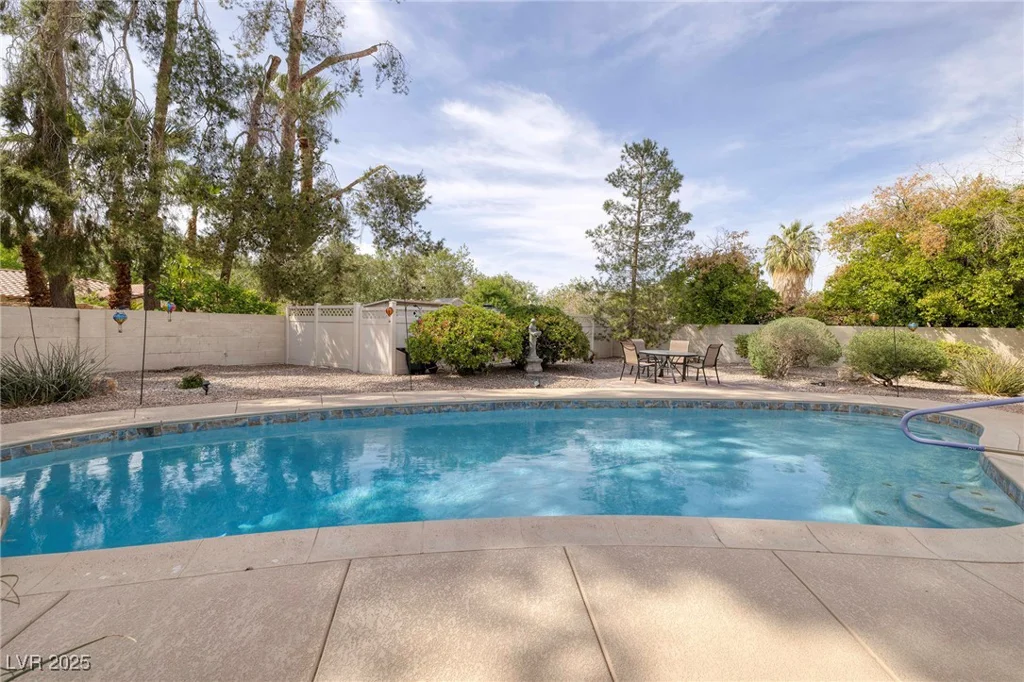 4219 Pinecrest, Las Vegas, NV 89121