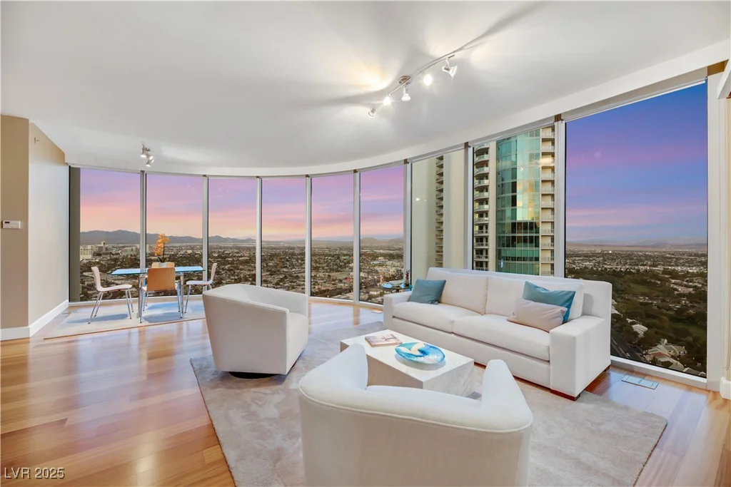 222 Karen, Las Vegas, NV 89109