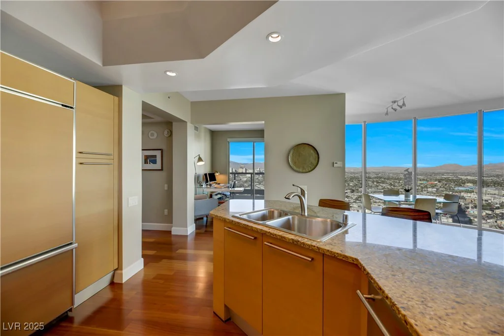222 Karen, Las Vegas, NV 89109