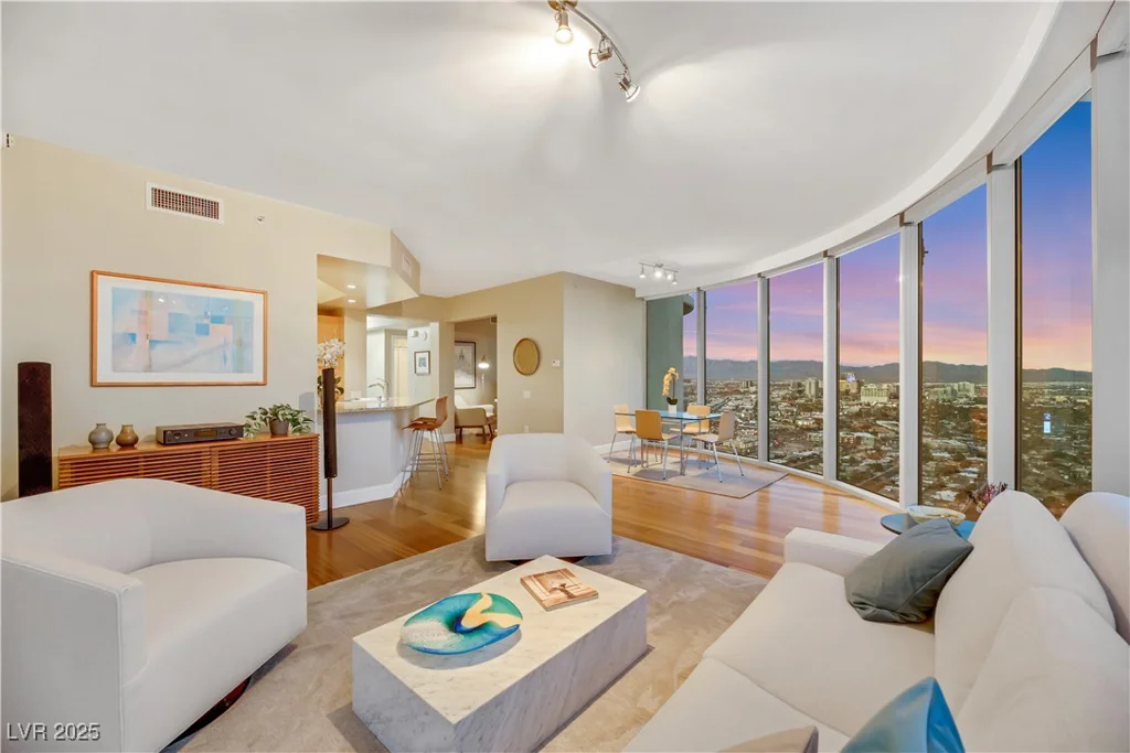 222 Karen, Las Vegas, NV 89109
