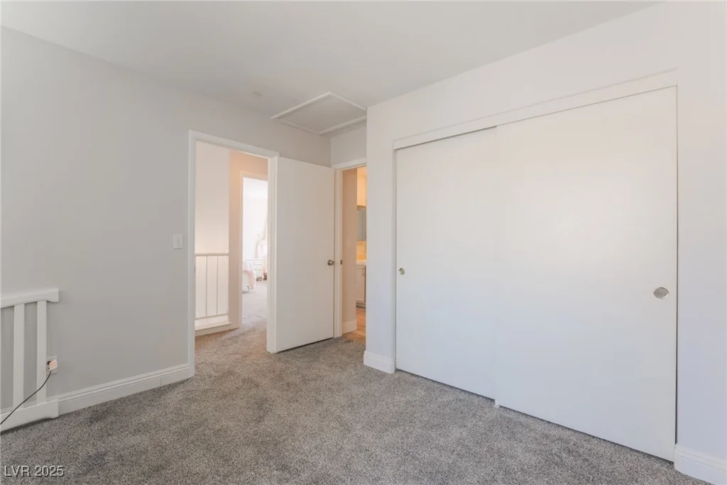 2452 Silver Shadow, Las Vegas, NV 89108