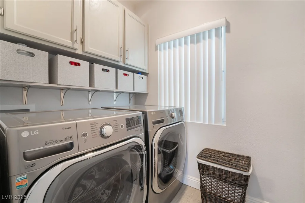 2452 Silver Shadow, Las Vegas, NV 89108