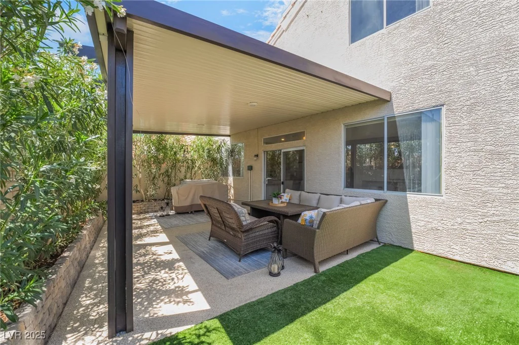 2452 Silver Shadow, Las Vegas, NV 89108