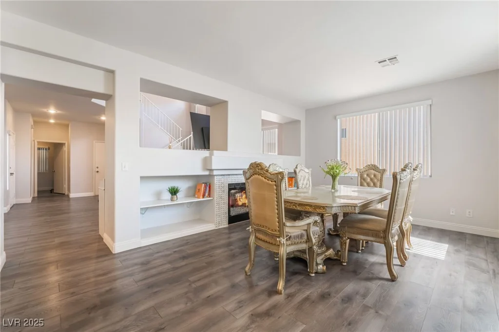 2452 Silver Shadow, Las Vegas, NV 89108