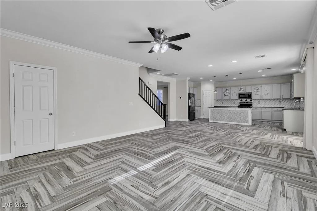 5425 Pride Mountain, North Las Vegas, NV 89031