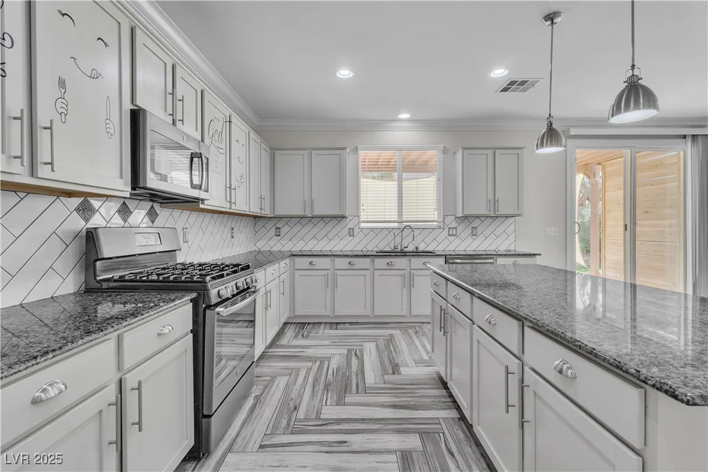 5425 Pride Mountain, North Las Vegas, NV 89031