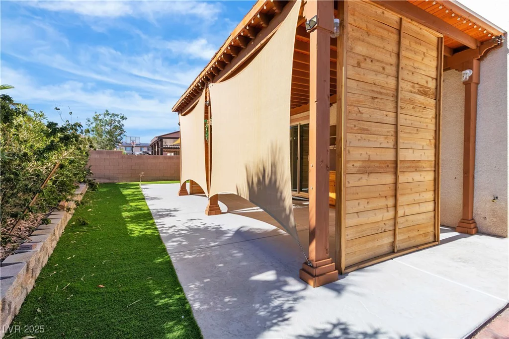 5425 Pride Mountain, North Las Vegas, NV 89031