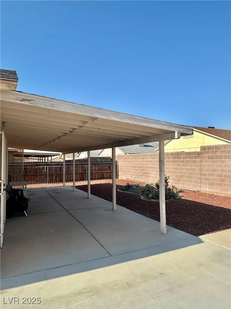 2621 Blue Reef, North Las Vegas, NV 89032