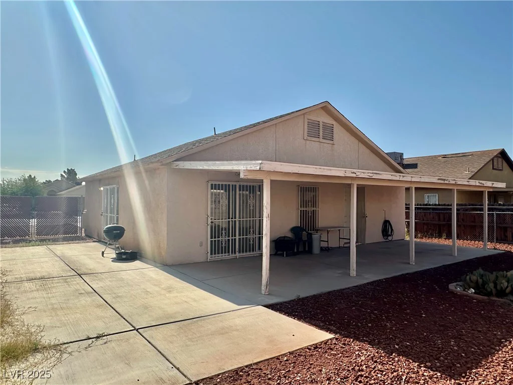 2621 Blue Reef, North Las Vegas, NV 89032