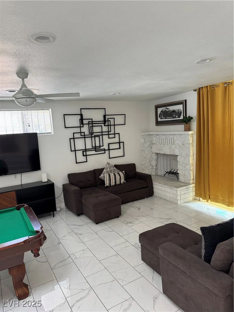 621 9th, Las Vegas, NV 89101
