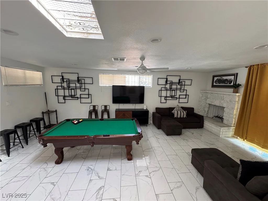 621 9th, Las Vegas, NV 89101