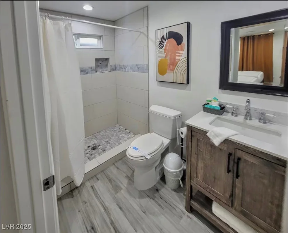 621 9th, Las Vegas, NV 89101