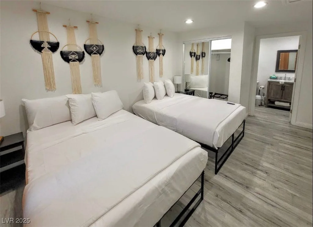 621 9th, Las Vegas, NV 89101