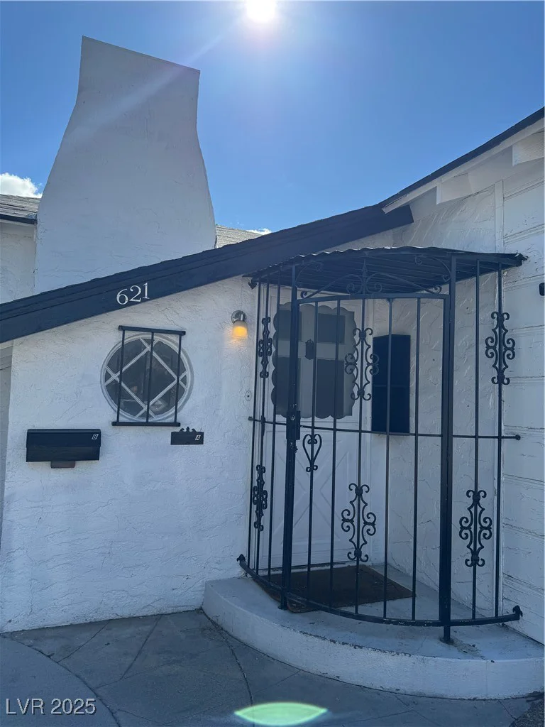 621 9th, Las Vegas, NV 89101