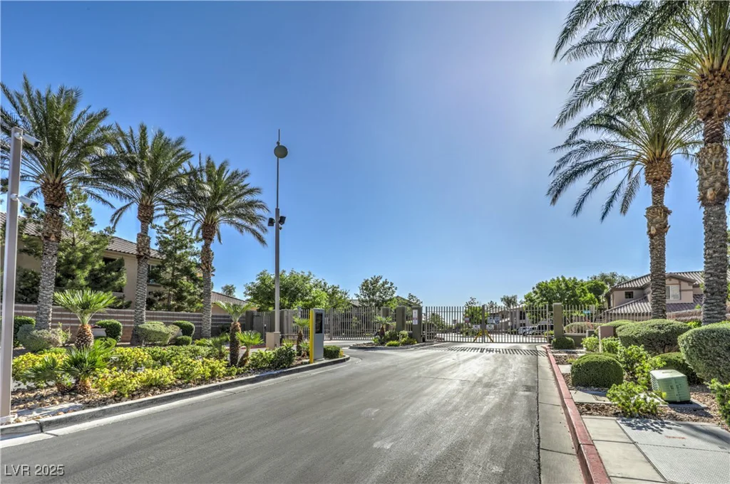 4725 Basilicata, North Las Vegas, NV 89084