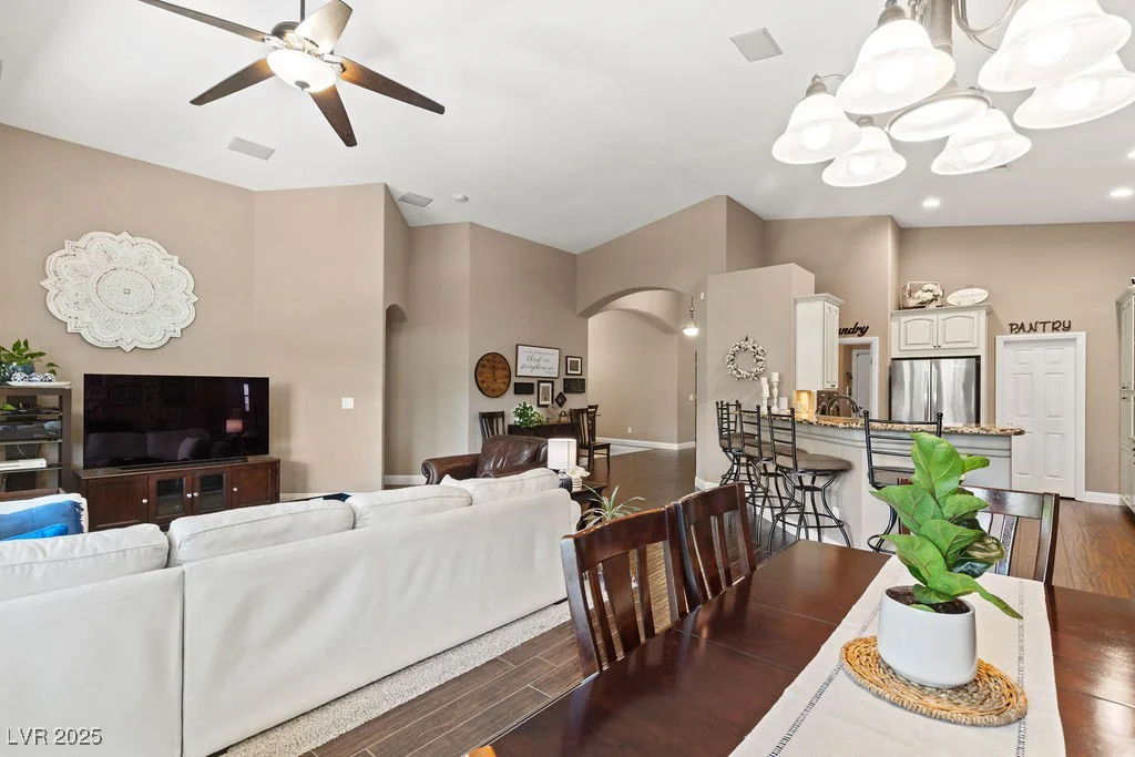 2025 Dakota Lodge, Las Vegas, NV 89123