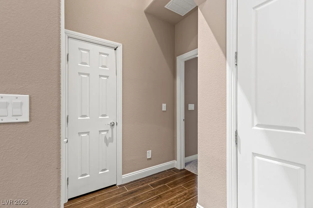 2025 Dakota Lodge, Las Vegas, NV 89123