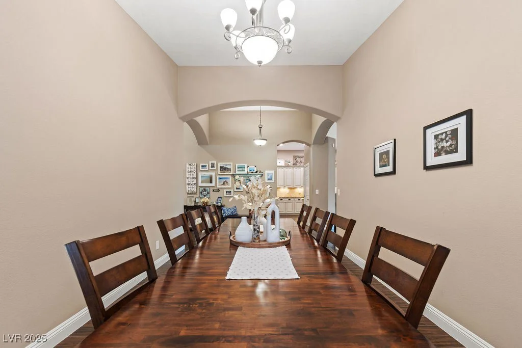 2025 Dakota Lodge, Las Vegas, NV 89123