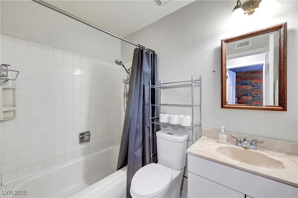 4556 Kenilworth, Las Vegas, NV 89147