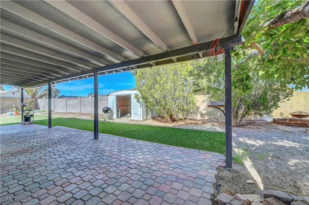 4556 Kenilworth, Las Vegas, NV 89147