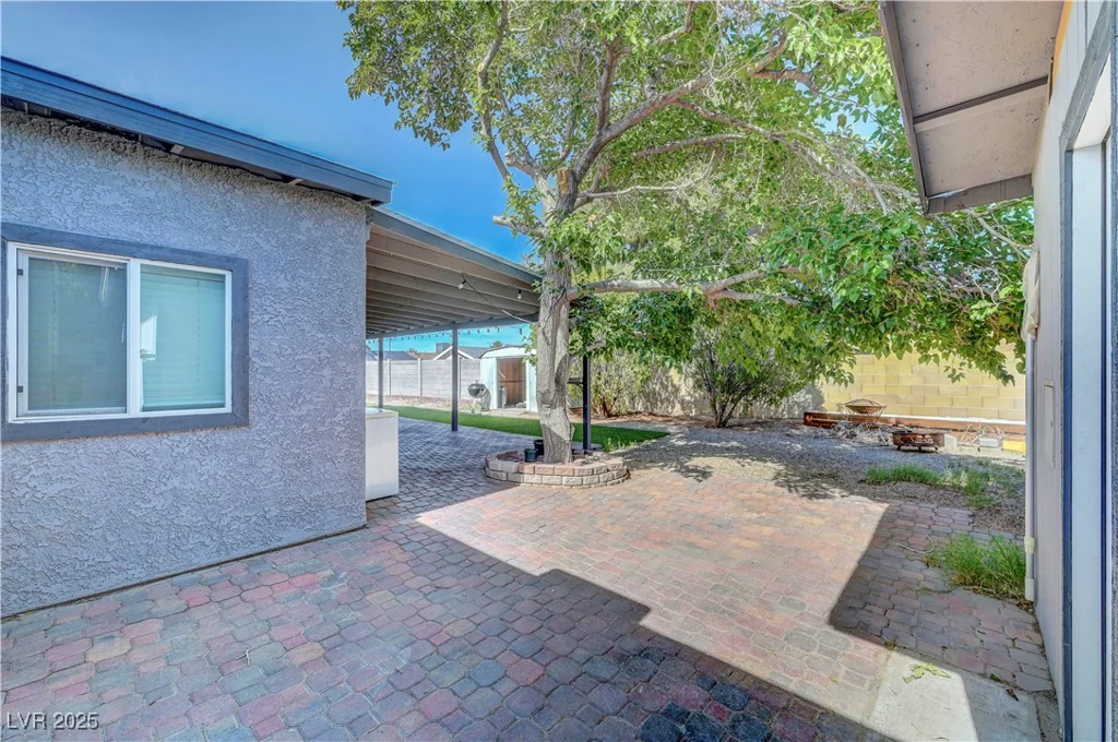 4556 Kenilworth, Las Vegas, NV 89147