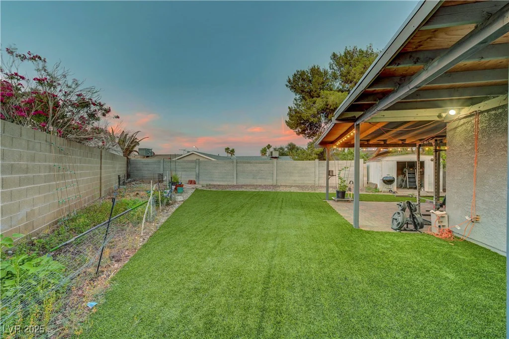 4556 Kenilworth, Las Vegas, NV 89147