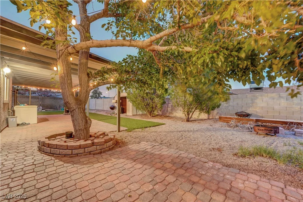 4556 Kenilworth, Las Vegas, NV 89147
