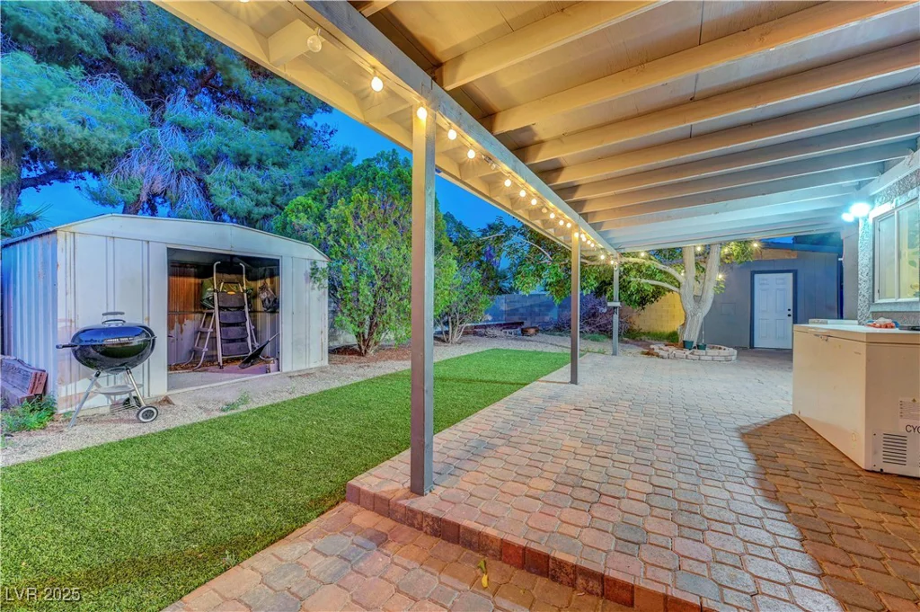 4556 Kenilworth, Las Vegas, NV 89147