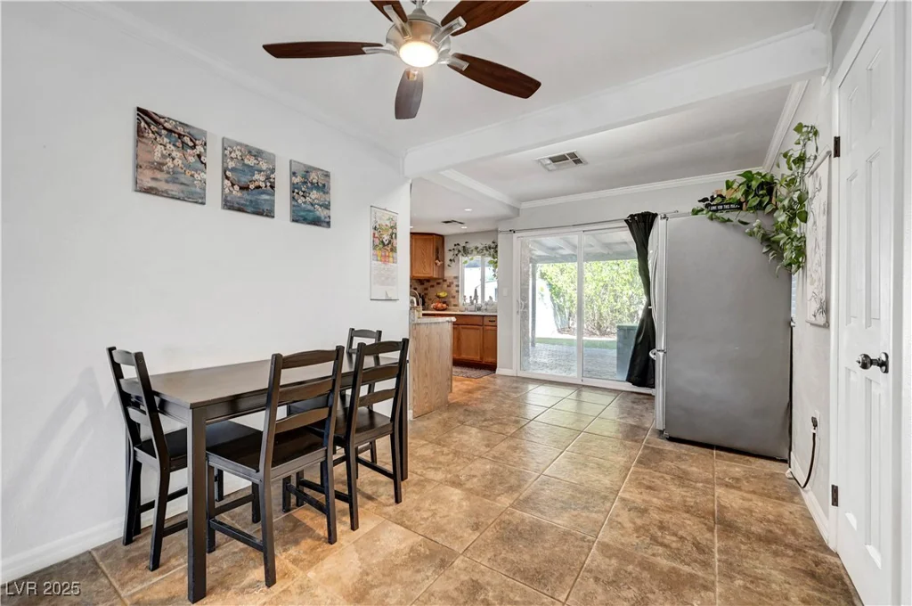 4556 Kenilworth, Las Vegas, NV 89147