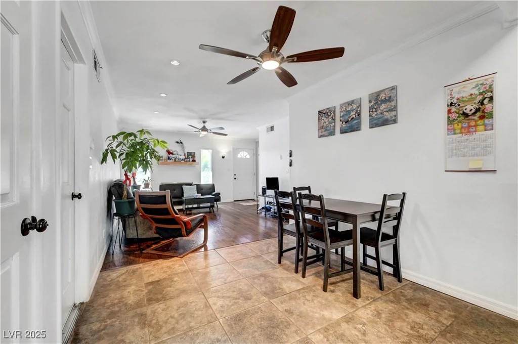 4556 Kenilworth, Las Vegas, NV 89147