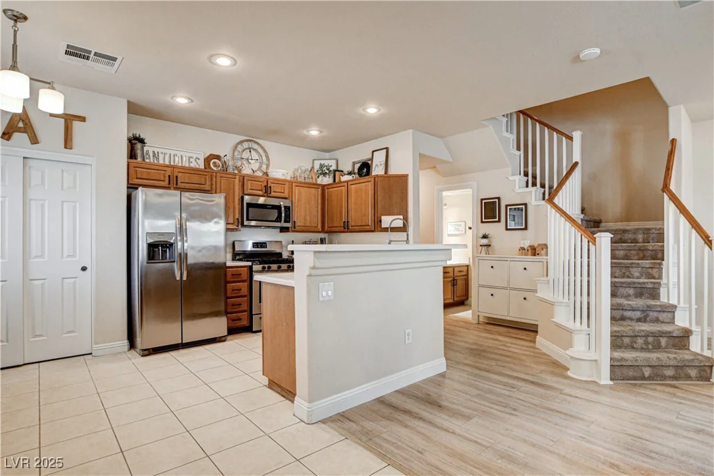 67 Dow Jones, Henderson, NV 89074