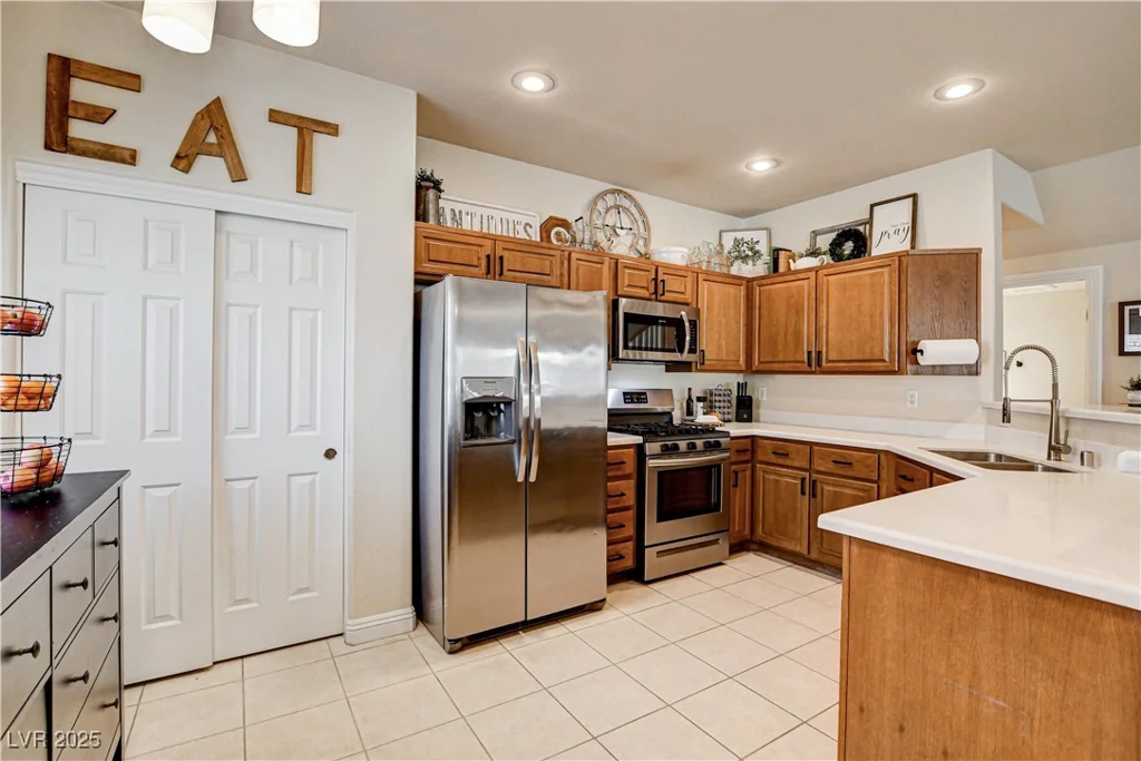 67 Dow Jones, Henderson, NV 89074