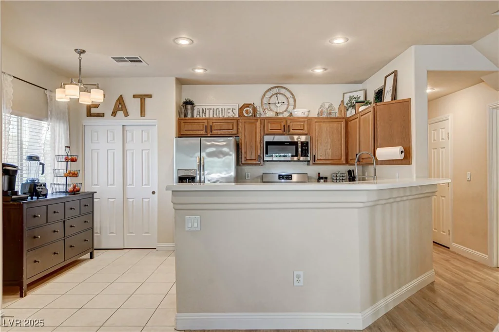 67 Dow Jones, Henderson, NV 89074