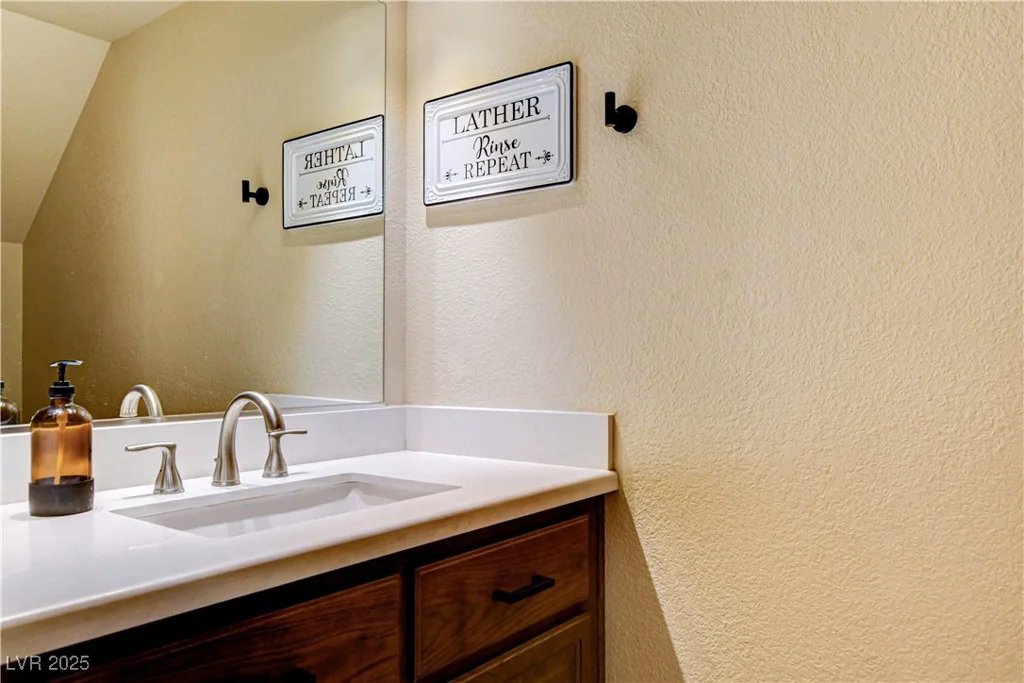 67 Dow Jones, Henderson, NV 89074