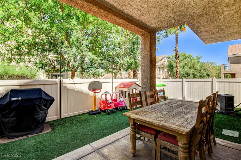 67 Dow Jones, Henderson, NV 89074